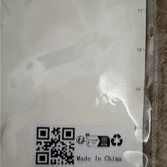 Luxurious Blonde Wavy 18 inch Hair Extensions 100% Remy Human Hair - Picture 9 of 10